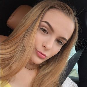 Meet your Posher, Olivia